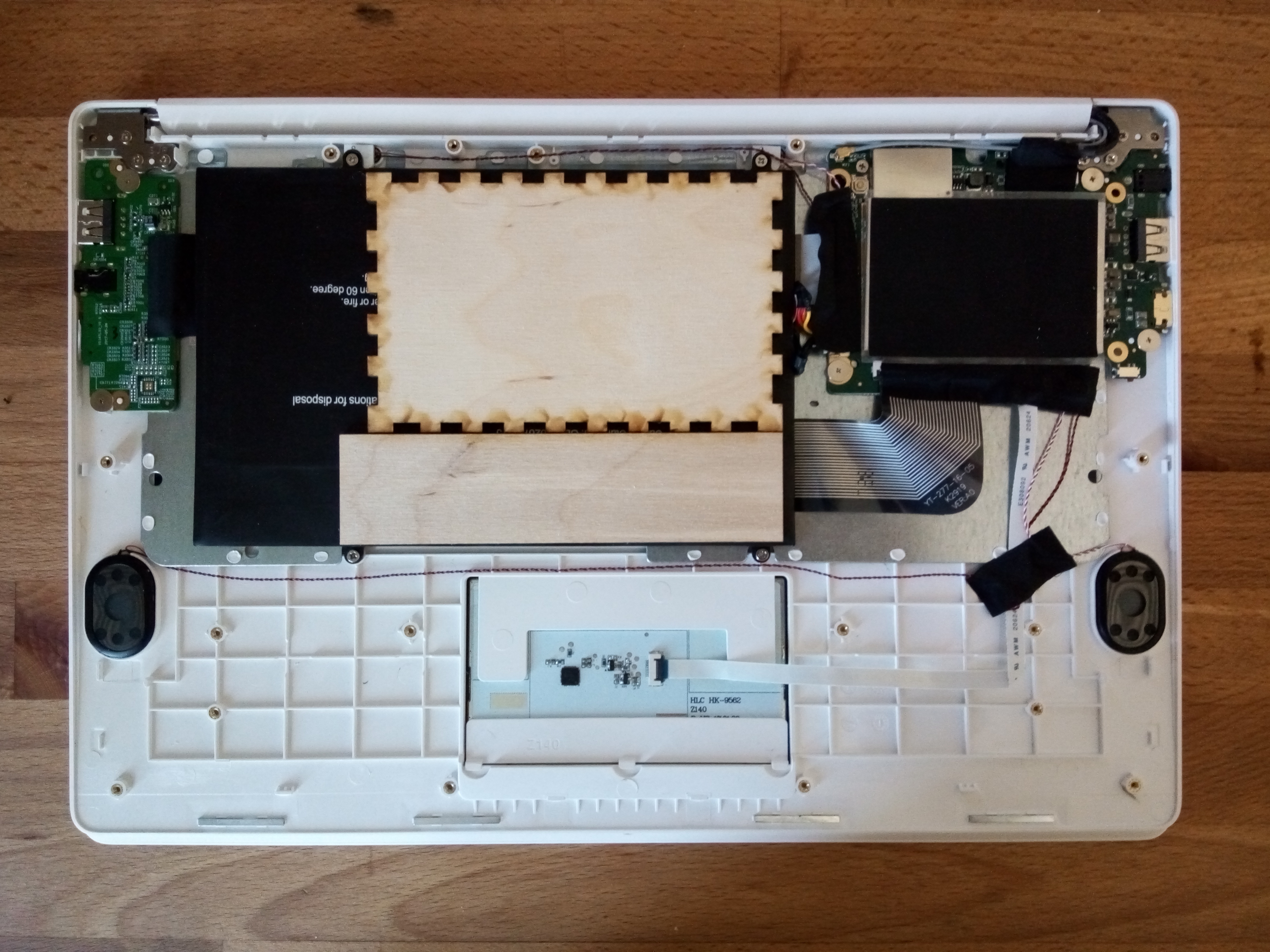 [Image: pinebook-keyboard-shims.jpg]